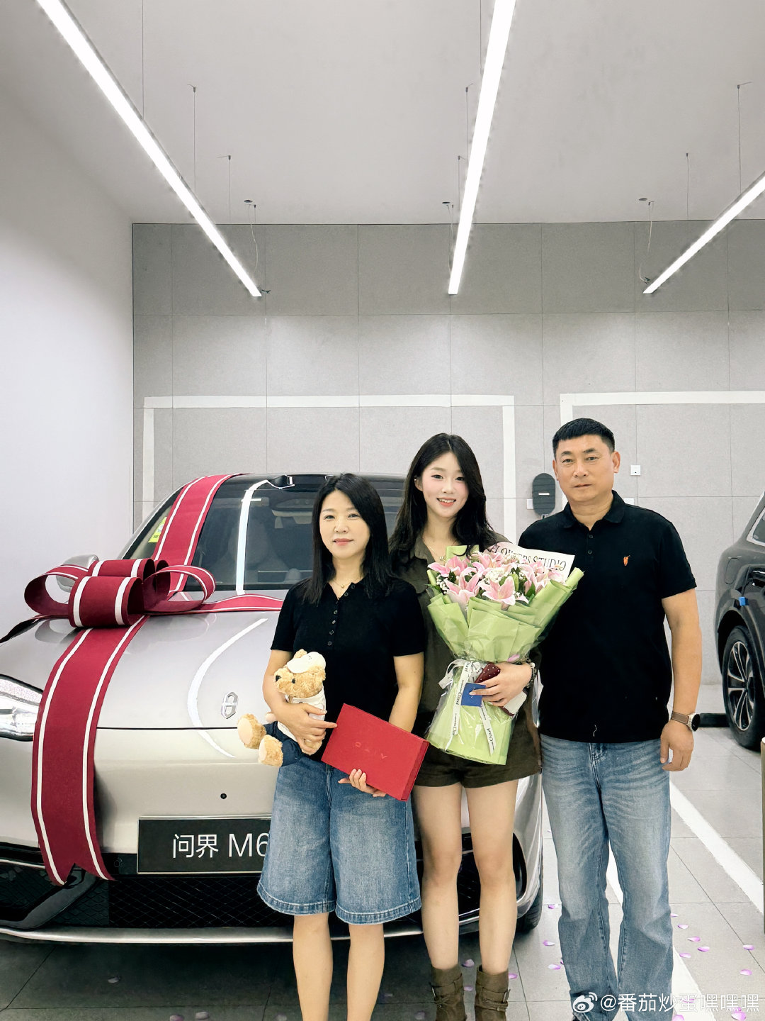 嘿嘿[女孩儿]
感谢这对善良的夫妻 ​