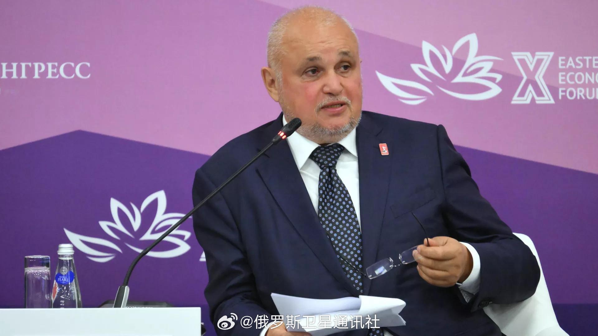 【俄能源部：#对越南出口俄罗斯液化天然气和煤炭有前景# 】俄罗斯能源部长齐维廖夫表示：“现有的石油和天然气资产展现出稳定的开采动态，并具有增长潜力。我们应继续前进，扩大合作，包括通过开拓新的联合经济活动方向。其中，我们注意到对越南出口俄罗斯液化天然气和煤炭的前景。” ​