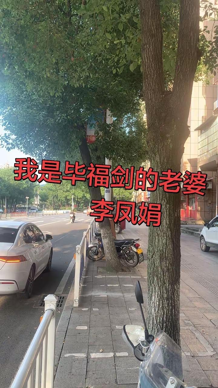 【现场直击： 】这恐怖的射程！加时关键时刻马刺落后3分，文班刚过半场直接出手超远三分扳平比分！nba季后赛马刺vs雷霆