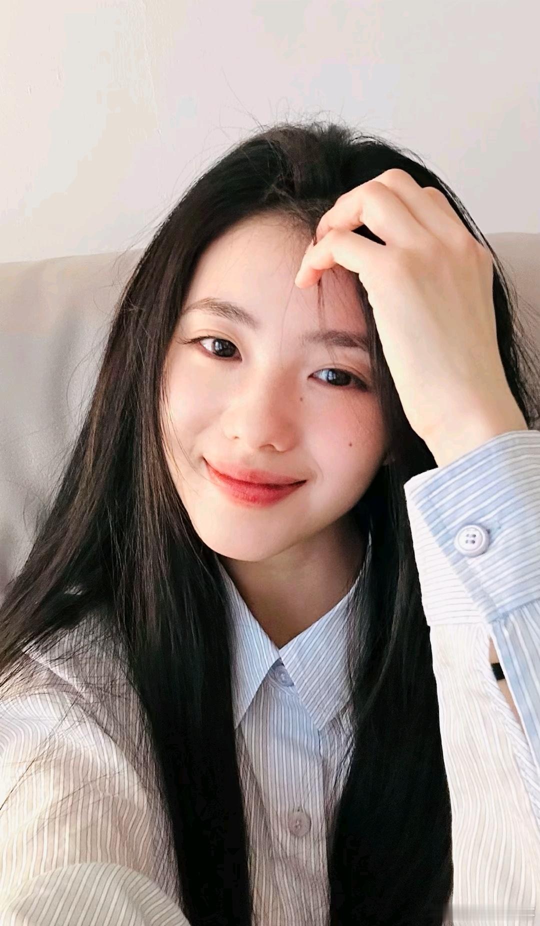 #刘浩存[超话]# 你不知道你有多可爱^O^～ ​
