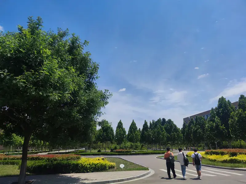 夸夸其谈背后的嫉妒暗影 在生活中，我们常常会遇到这样一类人，他们总是口...