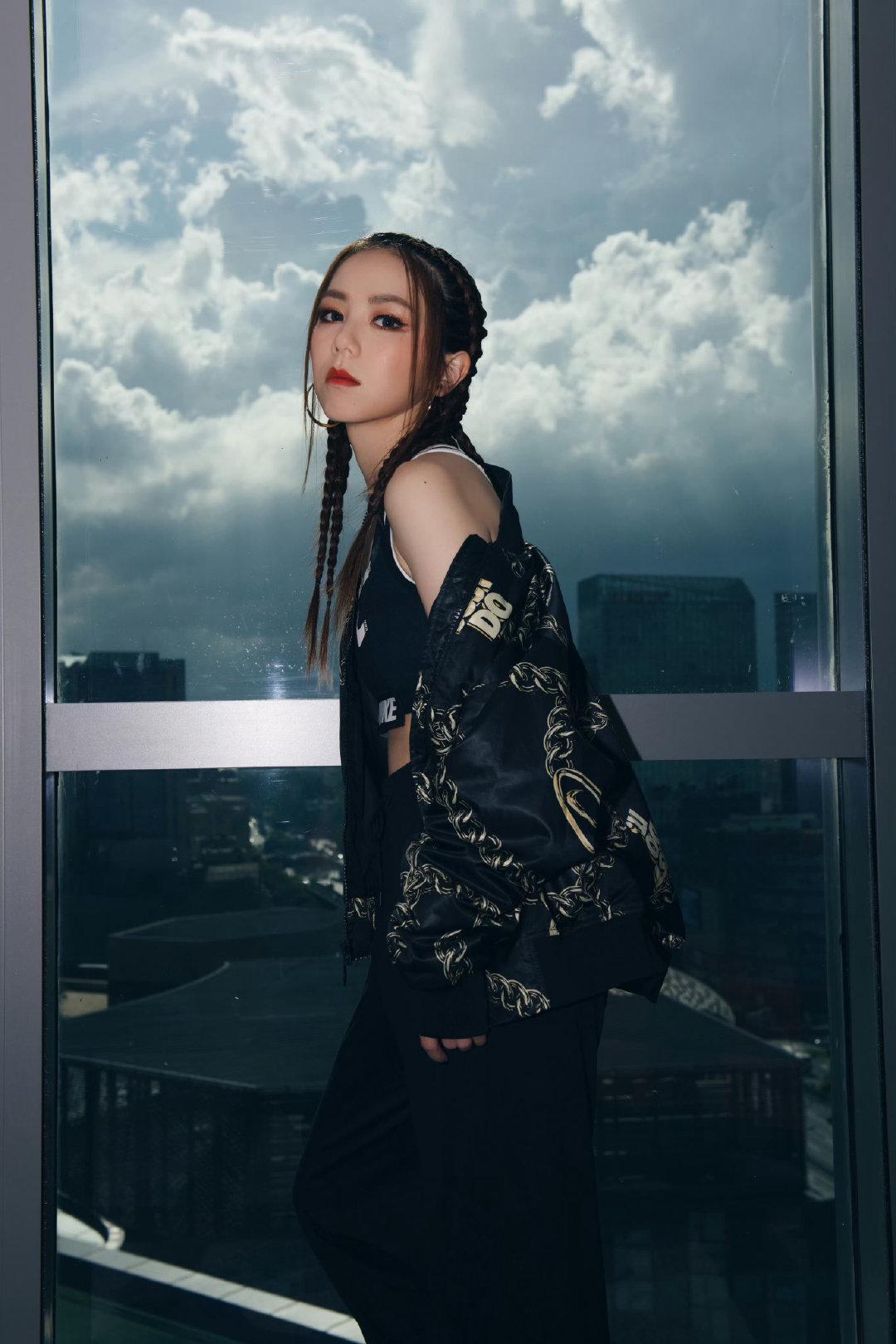 🖤🖤🖤

#邓紫棋# ​