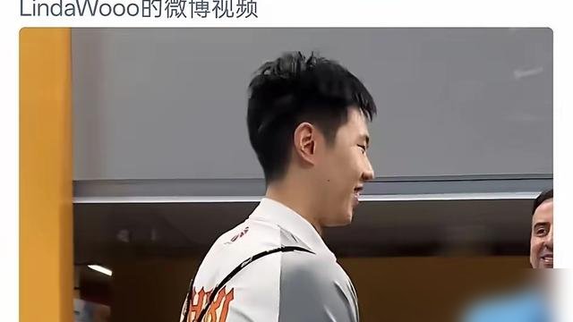 赛前王博搂着赵嘉仁脖子来了句：晚上轻点啊。
结果真差点被这小子和他新东家掀翻。广厦首节落后16分，双加时才115比109爬出来。
塔克44分12篮板9助攻，孙铭徽末节加时独砍21分，胡金秋21分里9个是前场板。
赢得越惨烈，越说明休赛期放走赵嘉仁有多疼。
熟人下死手，往往比陌生人更狠。
