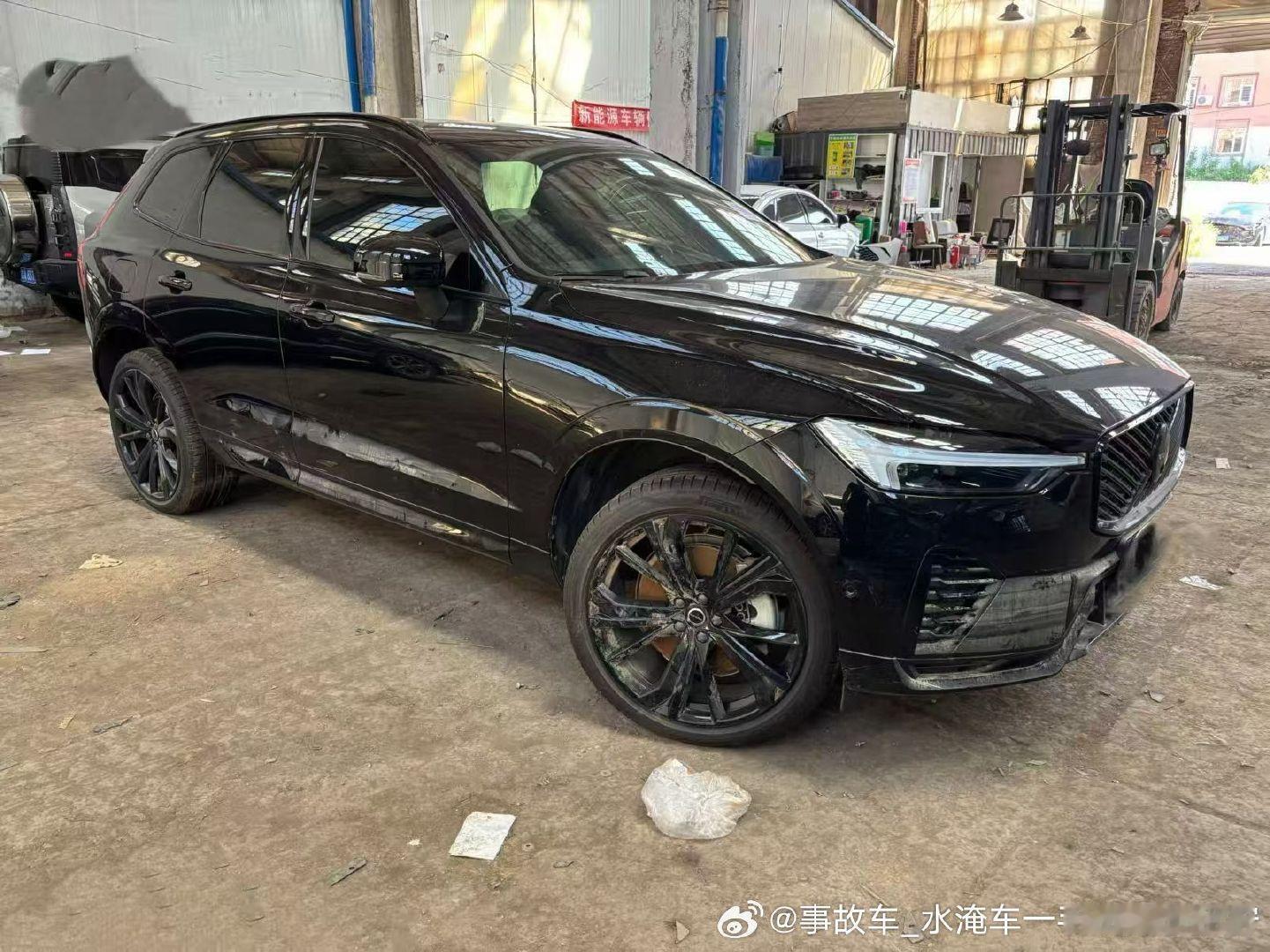 2026年3月沃尔沃XC60新能源，2.0四驱，轻微水淹地板，正常通电，吉林长春提108000 ​