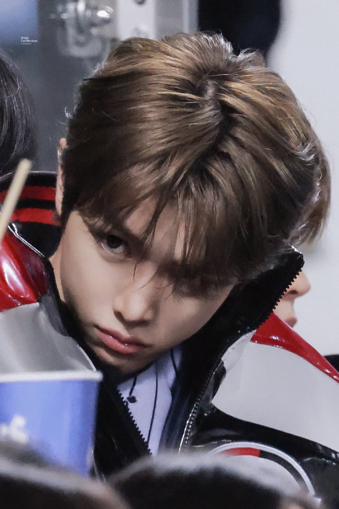 #成灿[超话]#🦌#郑成灿六颜一#🍊 #郑成灿唯一门面主rap# 
261006 【高清】LG开球

小娇气包[兔子]

cr.tinyConfection
搬运：苔苔
————————🦌————————
📣招新公告：
泡泡👗：
🌲🚗裙： ​