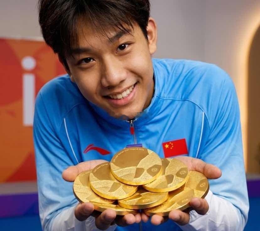 张展硕本届亚运会报名8项，拿下7项金牌，这是来批发金牌🥇的吧！#亚运会游泳##张展硕400米金牌# ​