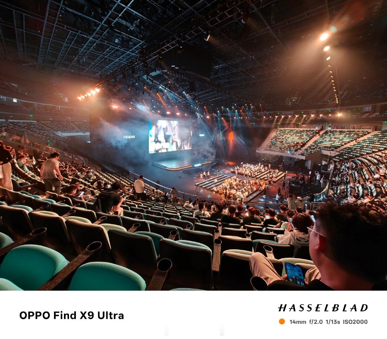 这次坐在山顶上。山顶的朋友，你们好啊！#oppo find x10# ​