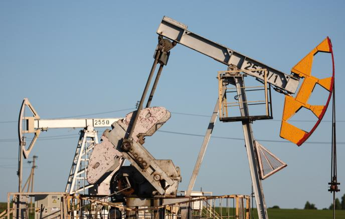 【#俄油占印度9月油气进口总量的35%#】据《印度时报》援引分析全球贸易数据分析公司Kpler的数据报道，9月俄罗斯乌拉尔原油占印度油气总供应量的35%。

上月，俄罗斯继续位居印度石油进口首位，印度每日进口石油540万桶。这是自2月美国与伊朗开战以来印度能源供应达到的最高水平，增长原因为霍尔木兹海 ​