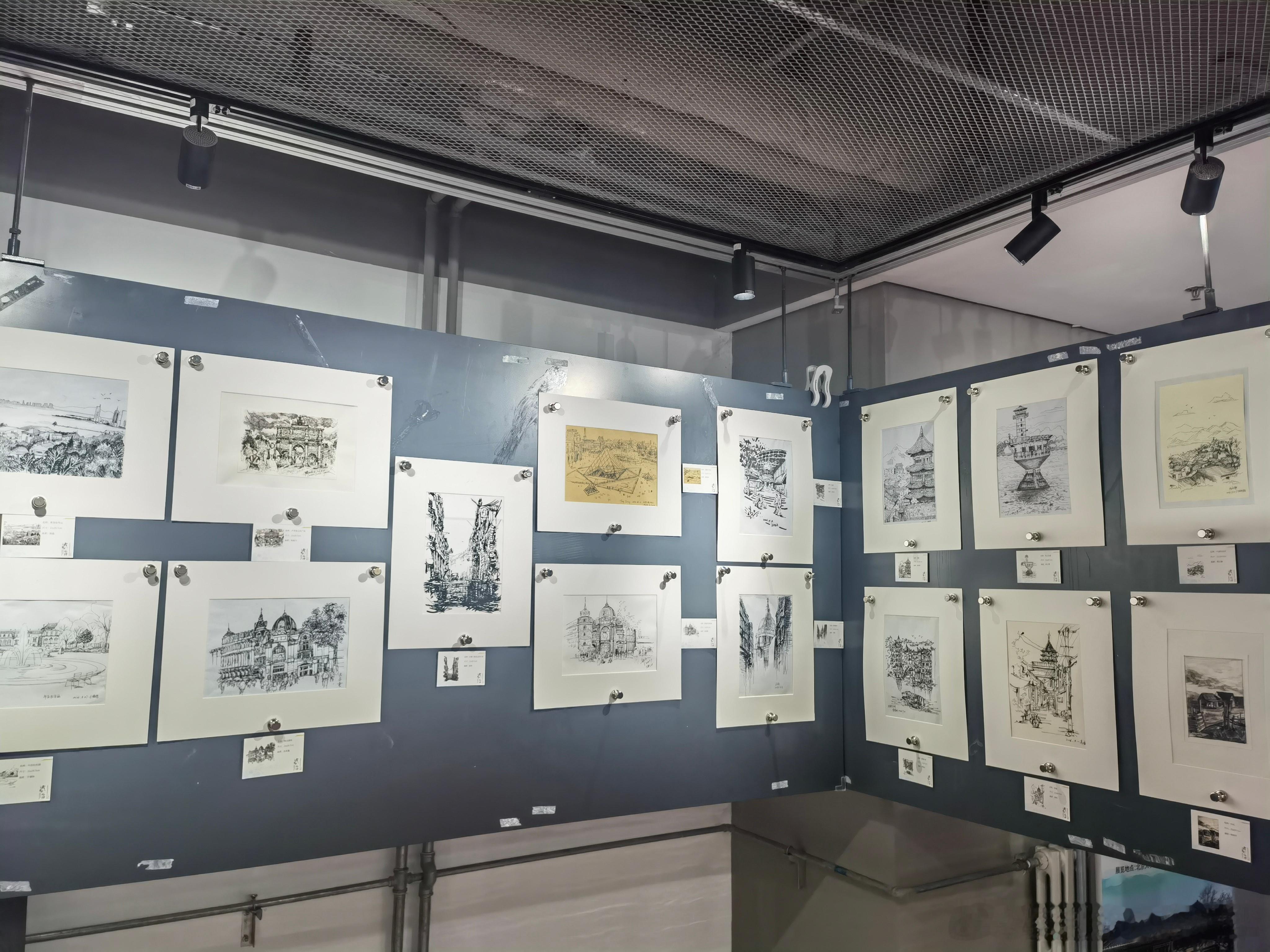 手绘展最后两天（9月22日和23日）。15幅学院同学的画作将远度重洋赴德国和意大利展出。教育应然性察觉与思维过程  ​​​