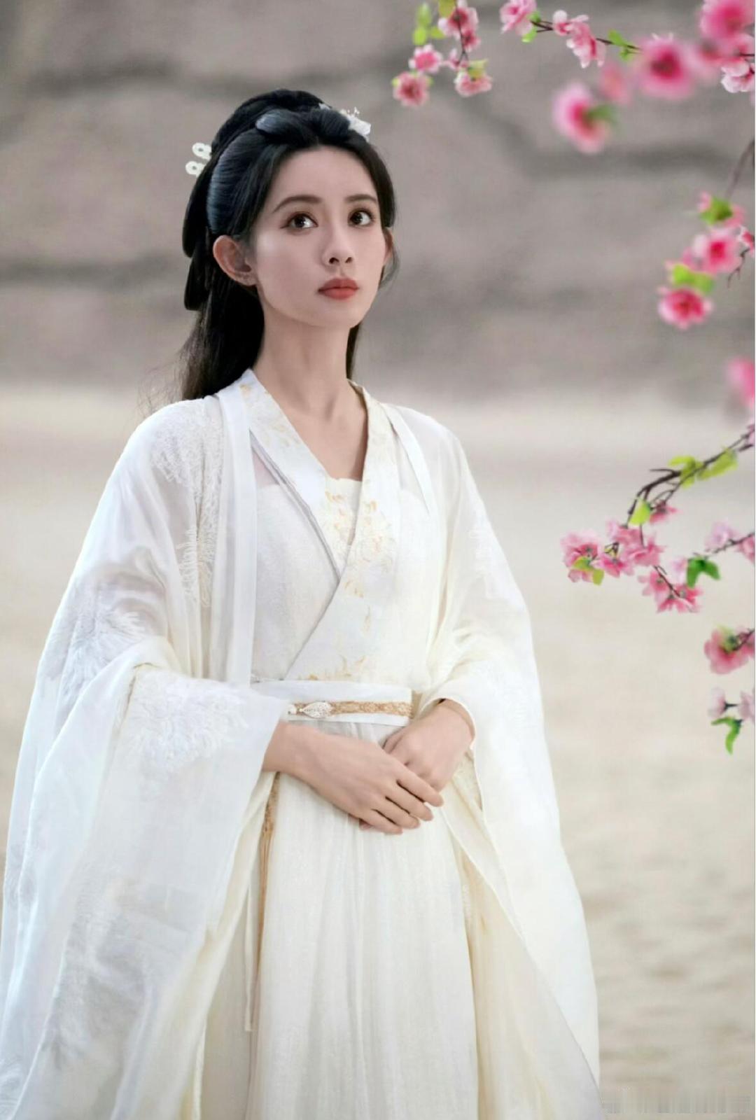 很多人不懂，古装浓妆容易出彩，素妆想惊艳才最难 ​