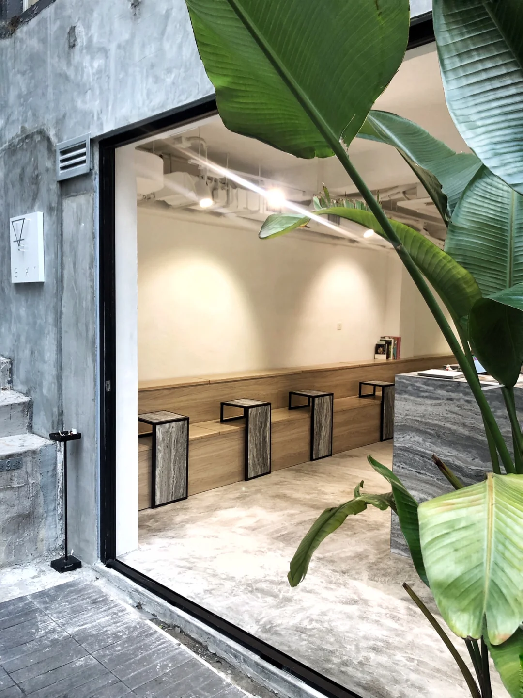 香港探店🇭🇰|香港最新极简工业风咖啡店