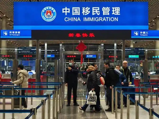 “出境全面收紧”是误读

中国出入境新规将从2026年9月15日开始实行，网信办