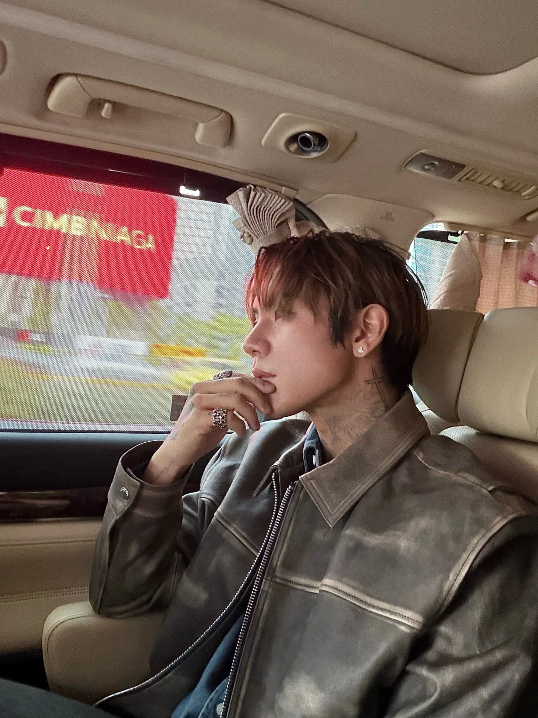 就喜欢看686这样穿🥳帅✨✨✨✨