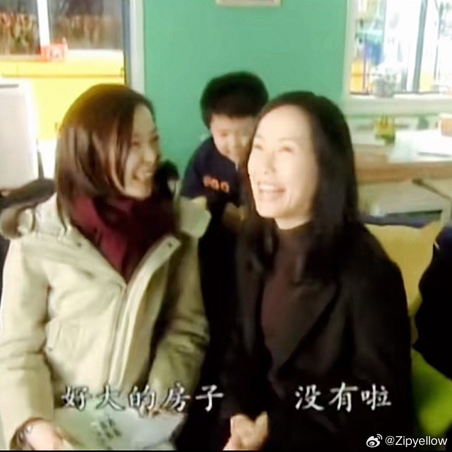 妈妈是叶童，小姨是柯蓝什么感觉。 ​