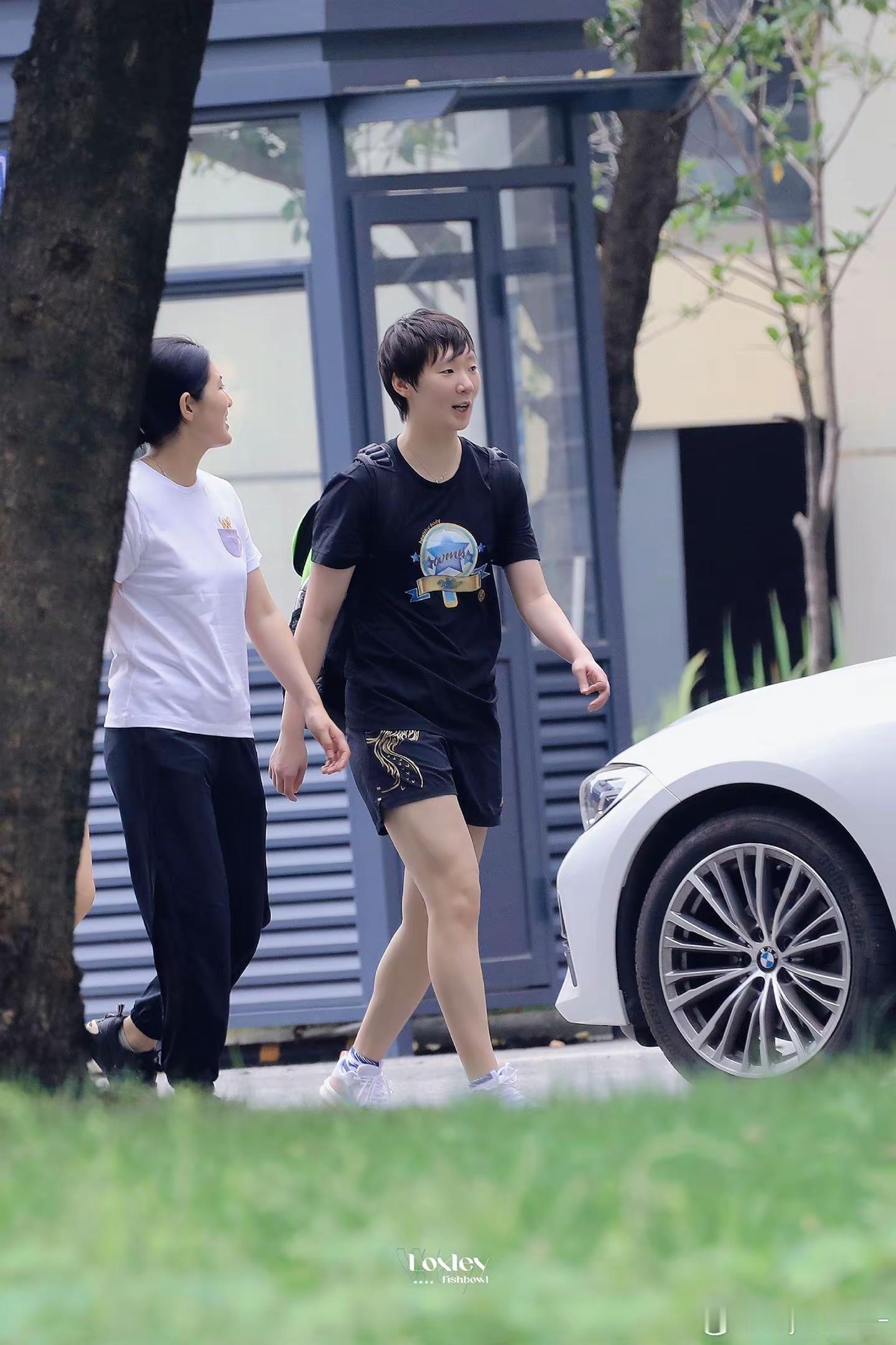 你好！王曼昱