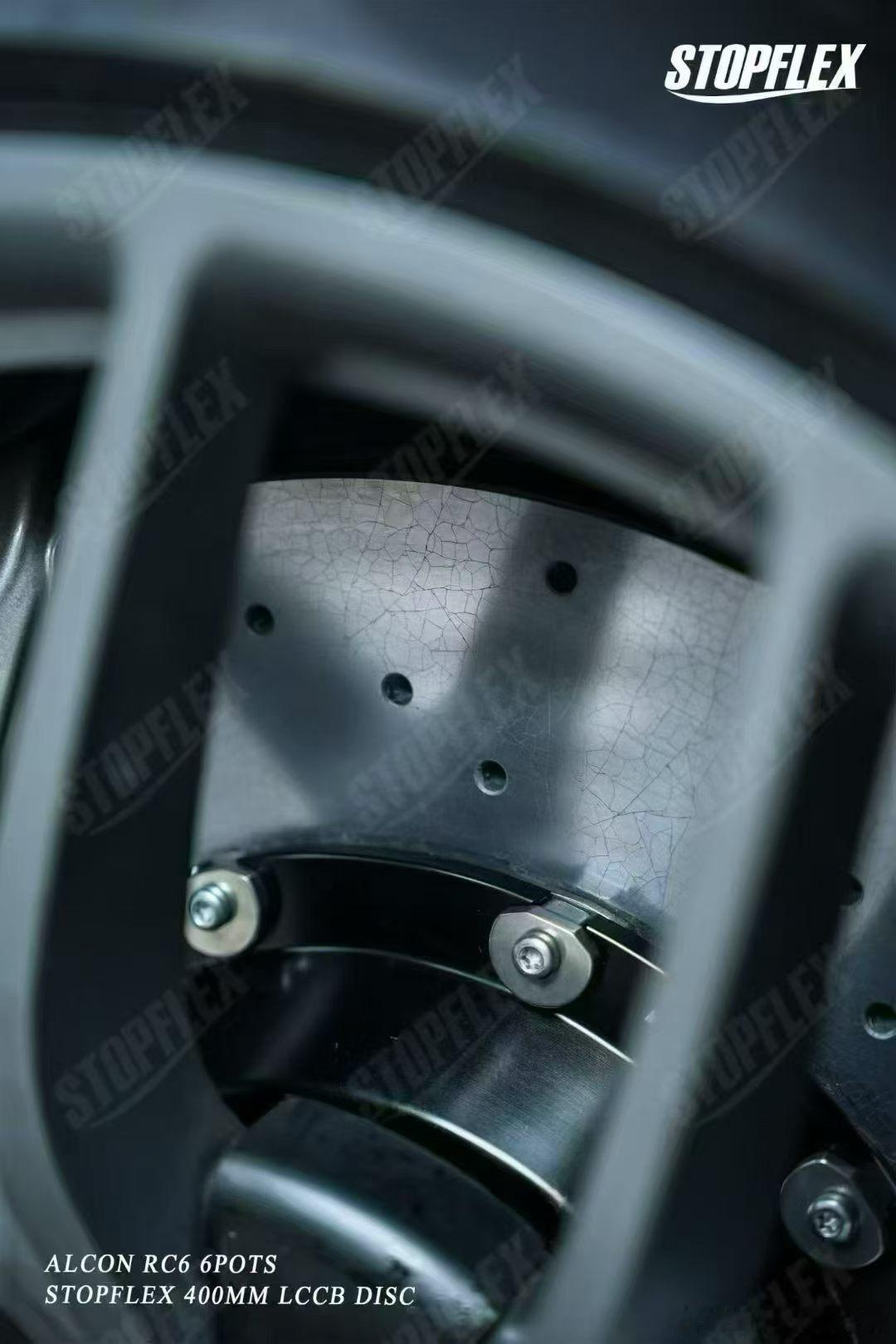 #特斯拉焕新Model3
-ALCON RC6六活塞
-STOPFLEX 400MM LCCB 碳陶碟
 #碳陶替换 #STOPFLEX碳陶 ​