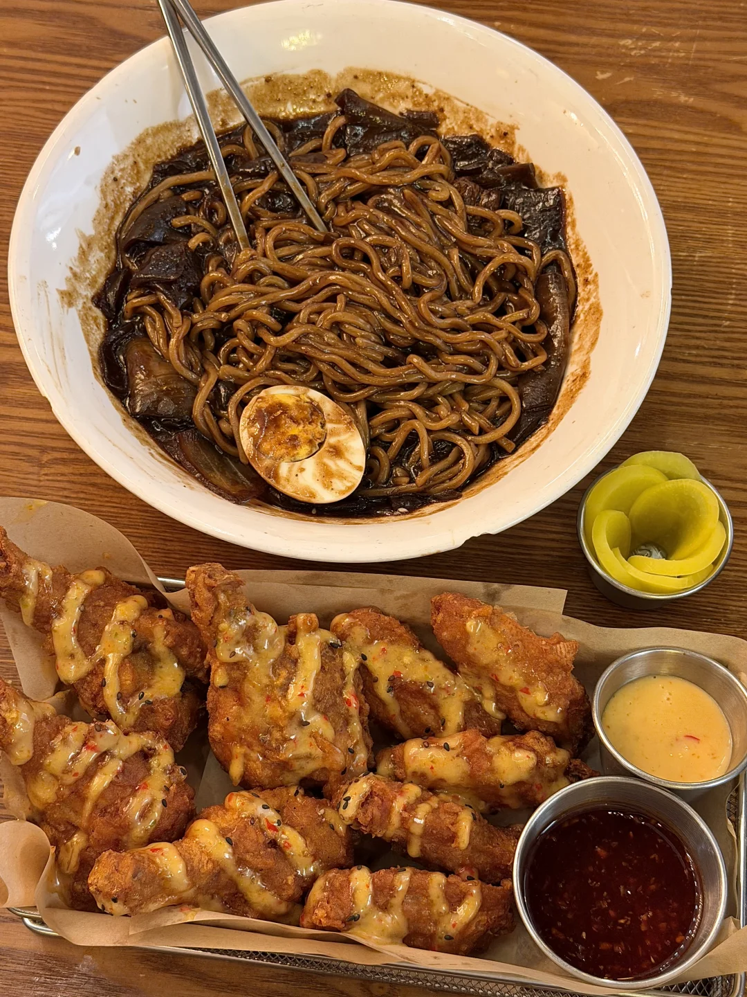 杭州中心断层好吃的。。。。。