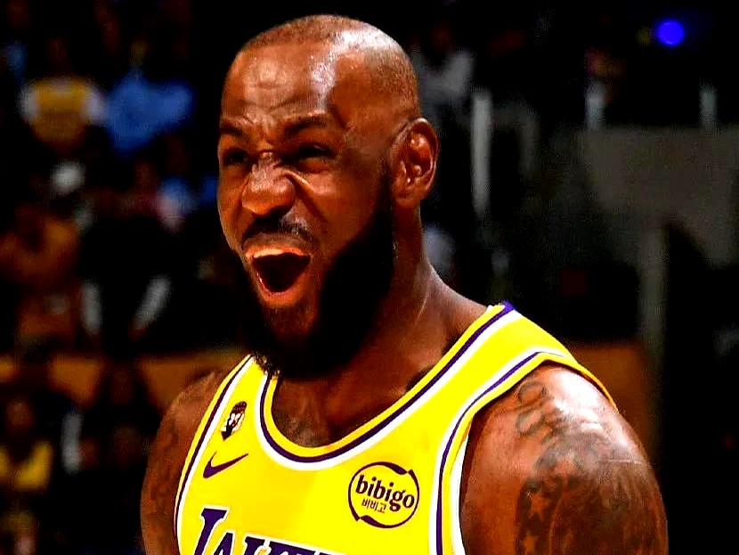 41岁的詹姆斯，还能这么打球？    湖人客场加时干掉火箭，大比分3-...