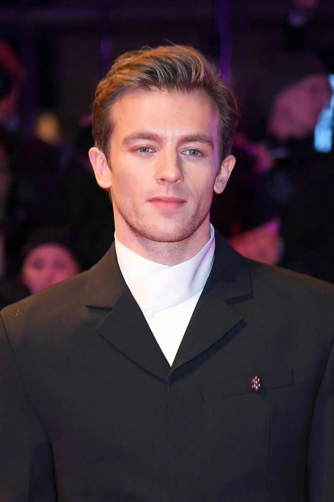 扬尼斯·尼韦纳又来柏林电影节持靓行凶了！