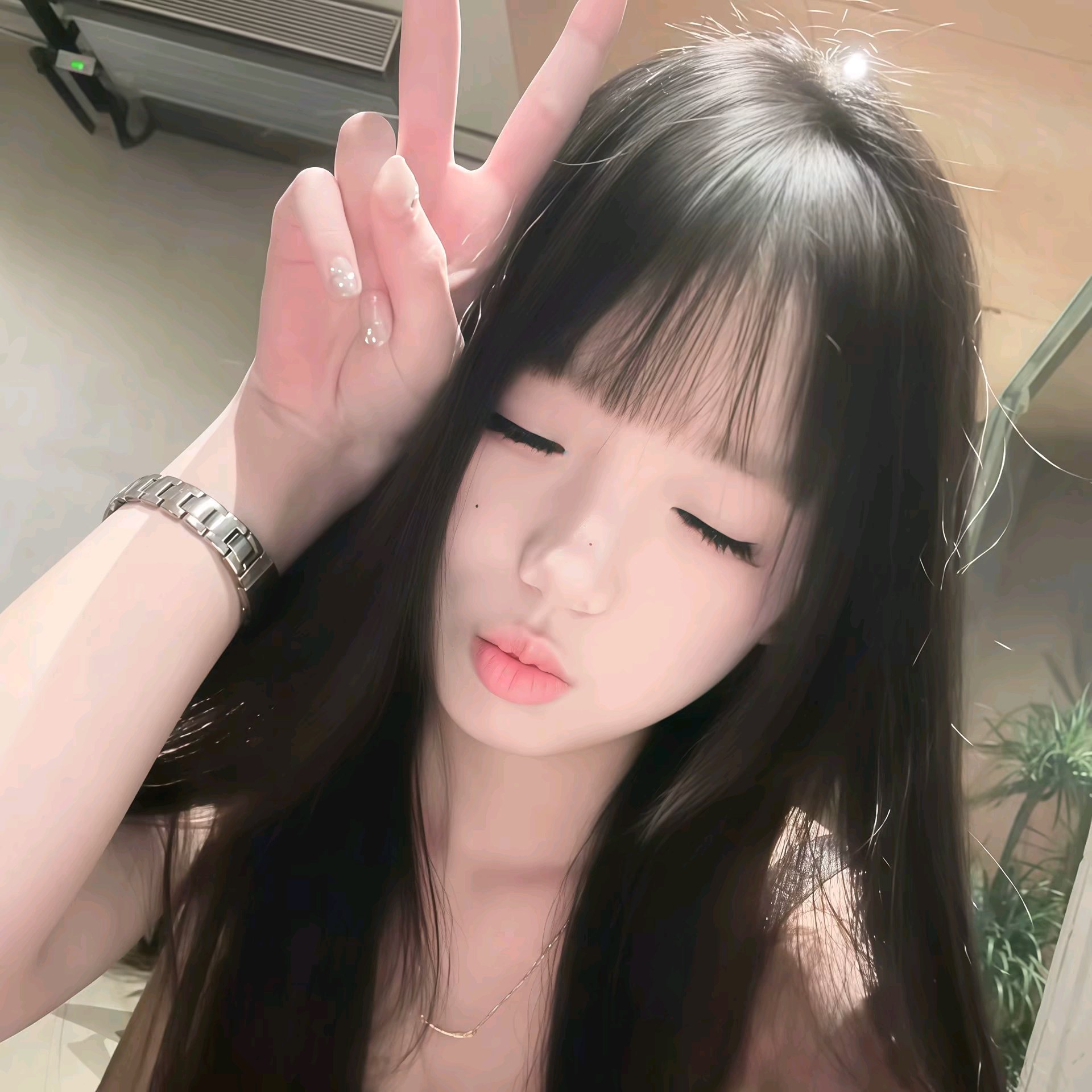 𝙒𝙚𝘾𝙝𝙖𝙩｜灰色系｜高冷头像｜高级质感｜真人头像｜女生头像｜情侣头像｜趣头HOT｜清冷｜壁纸｜氛围感头像｜小众｜耐看｜温柔｜头像分享｜御姐头像｜优质女头｜女生头像无水印｜安利头像｜背景图壁纸｜软萌元气｜漫画女头｜情侣头像｜纯欲温柔风｜韩系氛围感｜清冷高级感 𝙒𝙚𝘾 ​