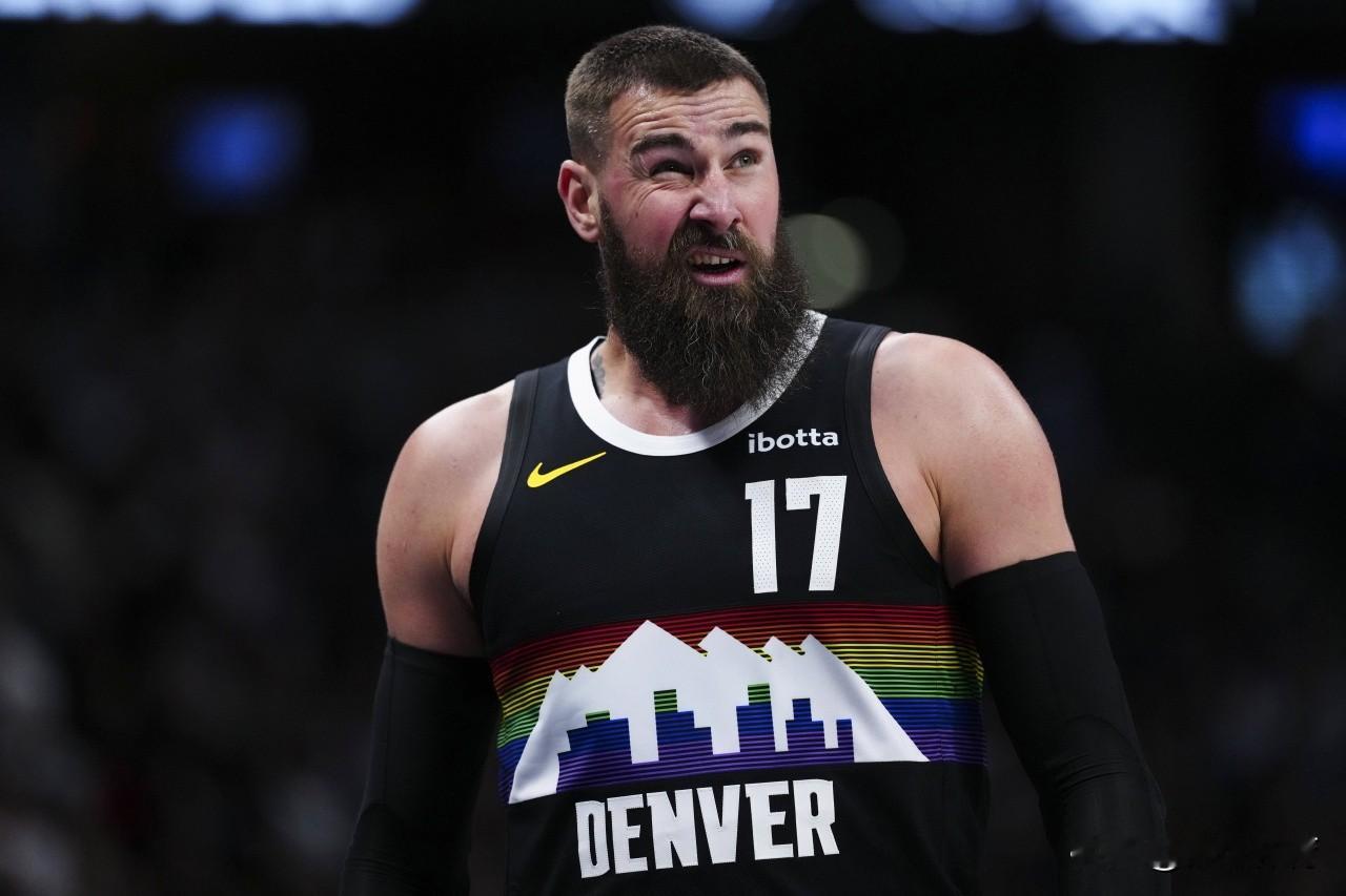 掘金队主教练阿德尔曼不用瓦兰真是大错特错！  1、瓦兰常规赛场均上场时...