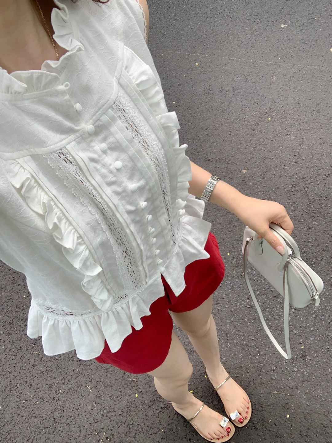 今天白白的☁️♡ﾟ･