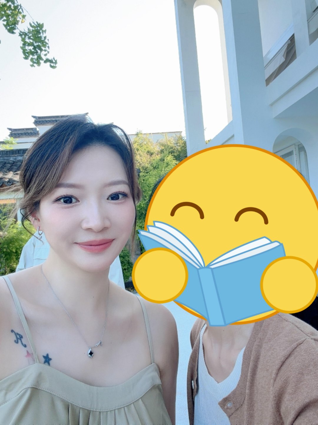 今天郑思维婚礼现场有黄雅琼、刘雨辰、李俊慧、王懿律、汪顺等出席#中国羽毛球队[超话]# ​