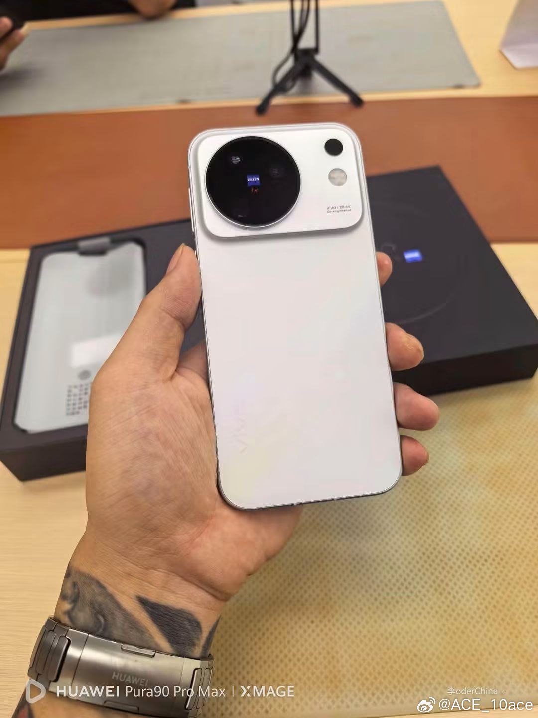 Vivo X500 [doge]
#数码闲聊站[超话]##vivo# ​