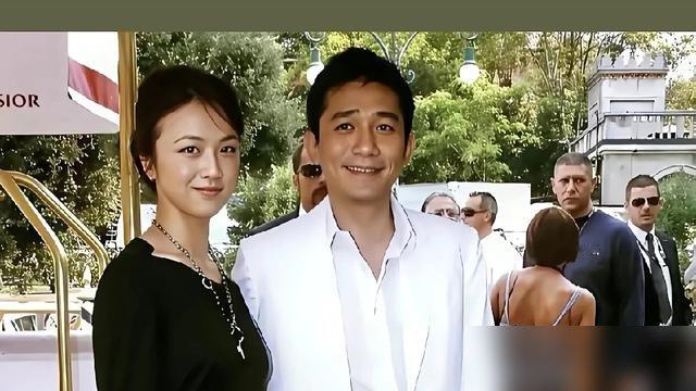 汤唯挺着大肚子，还能拿下好莱坞大片女一号，这事儿放内娱够吹三年。可你翻她履历，每一步都踩在别人不敢踩的点上。
当年跟梁朝伟同台，她二话不说屈膝半蹲，把镜头全让给对方。媒体夸高情商，其实人家压根没把这当回事。长得不是标准美人，但那张脸放银幕上就是有故事。
现在朴赞郁新片官宣，搭档奥斯卡影帝马修·麦