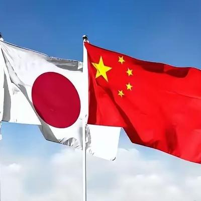 说实话，中日若真有一天擦枪走火，我不怀疑中国能赢，更担心赢后日本仍有继续冒险的能力。
 
说白了，讨论中日冲突，不能只盯着当下战场输赢，我们不能只看眼前一仗，还要看清日本藏在背后的工业底子与战争潜力。
 
从现实军力对比看，我国海空力量、导弹打击能力、后勤动员规模，都具备明显优势，真要是发生直接军事