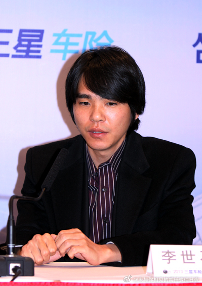 Q：去年决赛你的对手是世界级九段棋手古叔叔，而今年你的对手是三段新星唐长老，他实力强劲但对普通棋迷来说还比较陌生。这难道不是提升你信心的机会吗？
A： “虽然他是新人，但我认为他的技术已经达到了顶尖水平。去年我觉得自己可能会输，但今年我别无选择，只能抱着必胜的决心去比赛，所以压力很大 ​