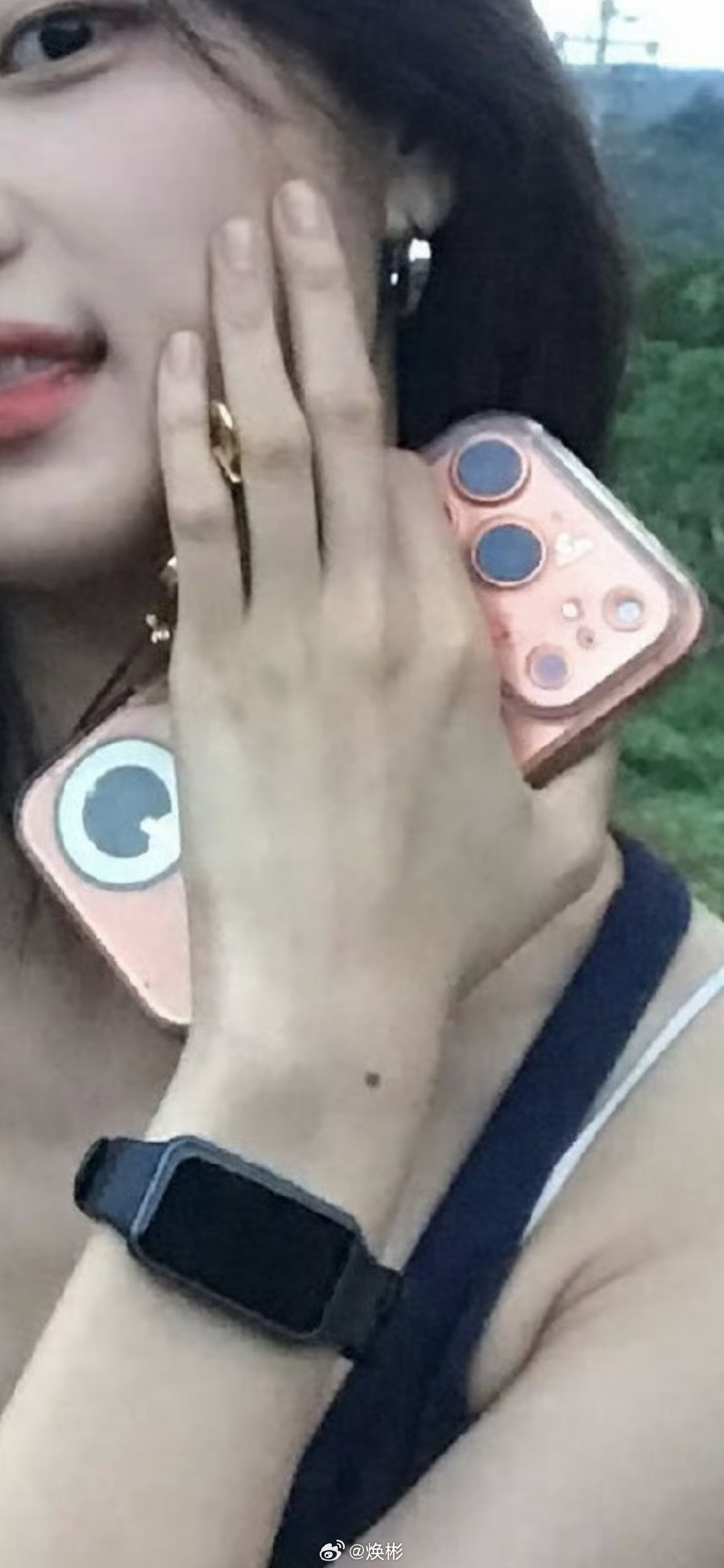 看完iPhone18Pro的配色，是不是突然发现iPhone 17 Pro橙色变好看啦？ ​