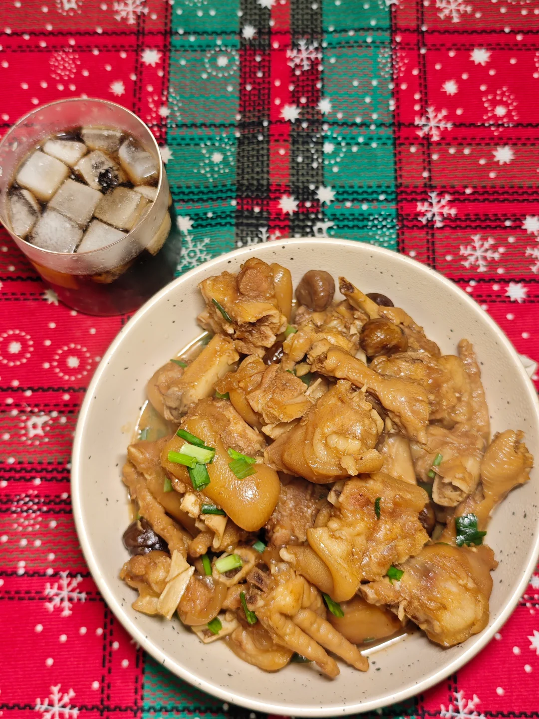 🥢一人食｜大手牵小手（猪蹄炖鸡爪）