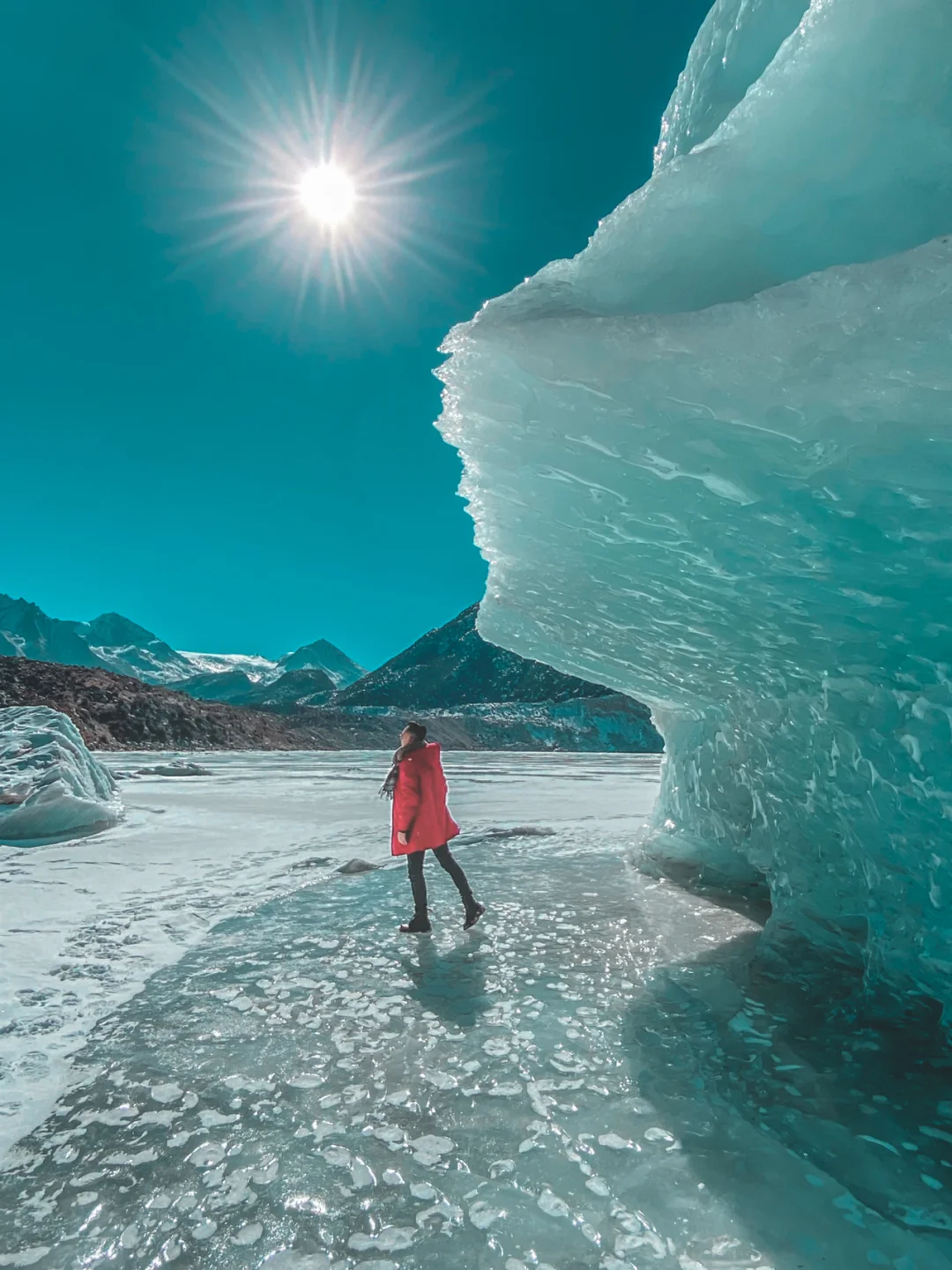 好像到了南极｜来古冰川，容易靠近的蓝色冰川