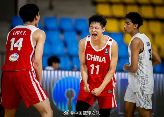 中国U18男篮晋级决赛！