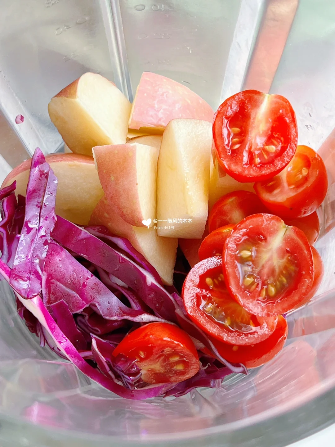 满满的花青素！！紫甘蓝果蔬饮｜跟着超模一起