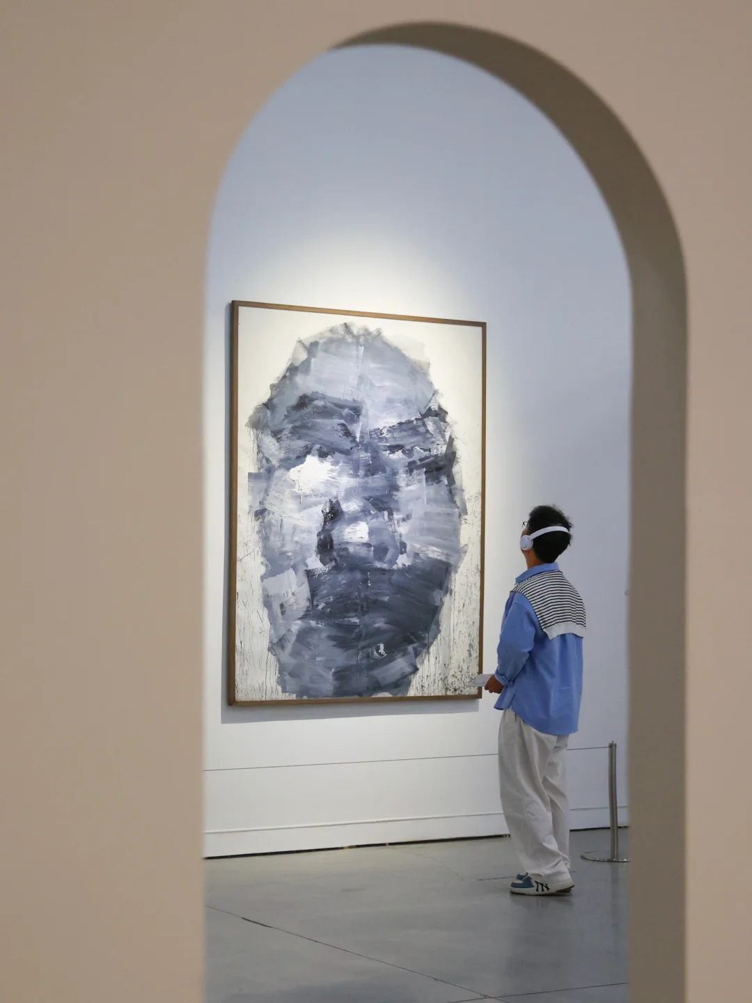 可惜你不在南京！52层悬空美术馆美爆了