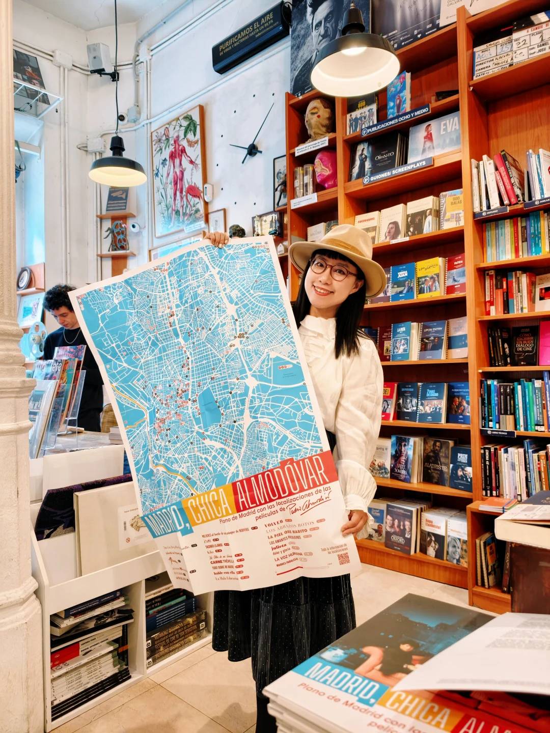 马德里隐藏玩法！一张电影地图打开citywalk