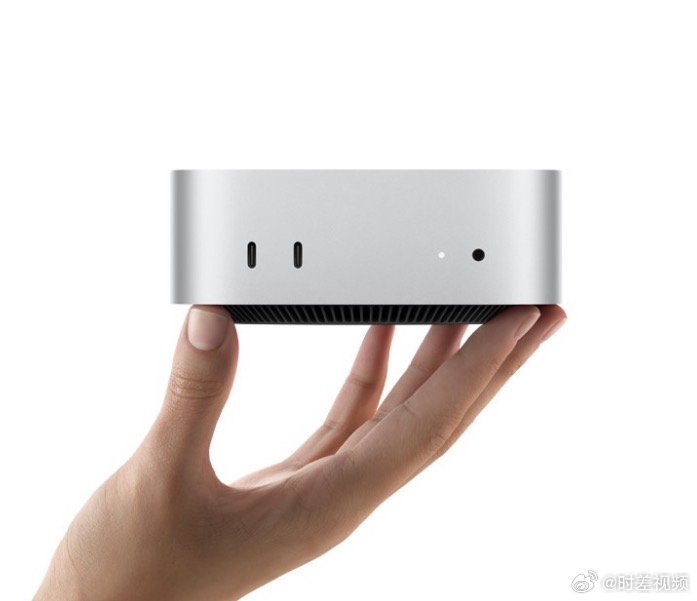 【#苹果将在美国组装Macmini#】10 月 20 日，苹果公司发布新闻稿，宣布与多家美国公司建立新合作关系，为 iPhone 18 Pro 和 iPhone Duo 等产品提供关键组件。

苹果确认，公司将于今年晚些时候开始，在美国得克萨斯州休斯敦先进制造中心（AMC）组装 Mac mini。

苹果运营主管 Sabih Khan 曾在今年表示 ​
