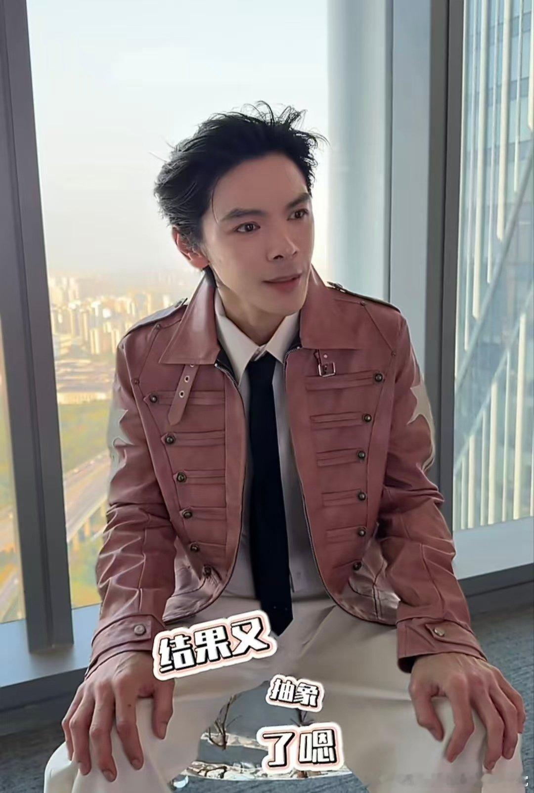 #向佐回应身体状况#不管训练多上头，也别忘了问问身体扛不扛得住，希望向佐好好休养别硬卷。 ​