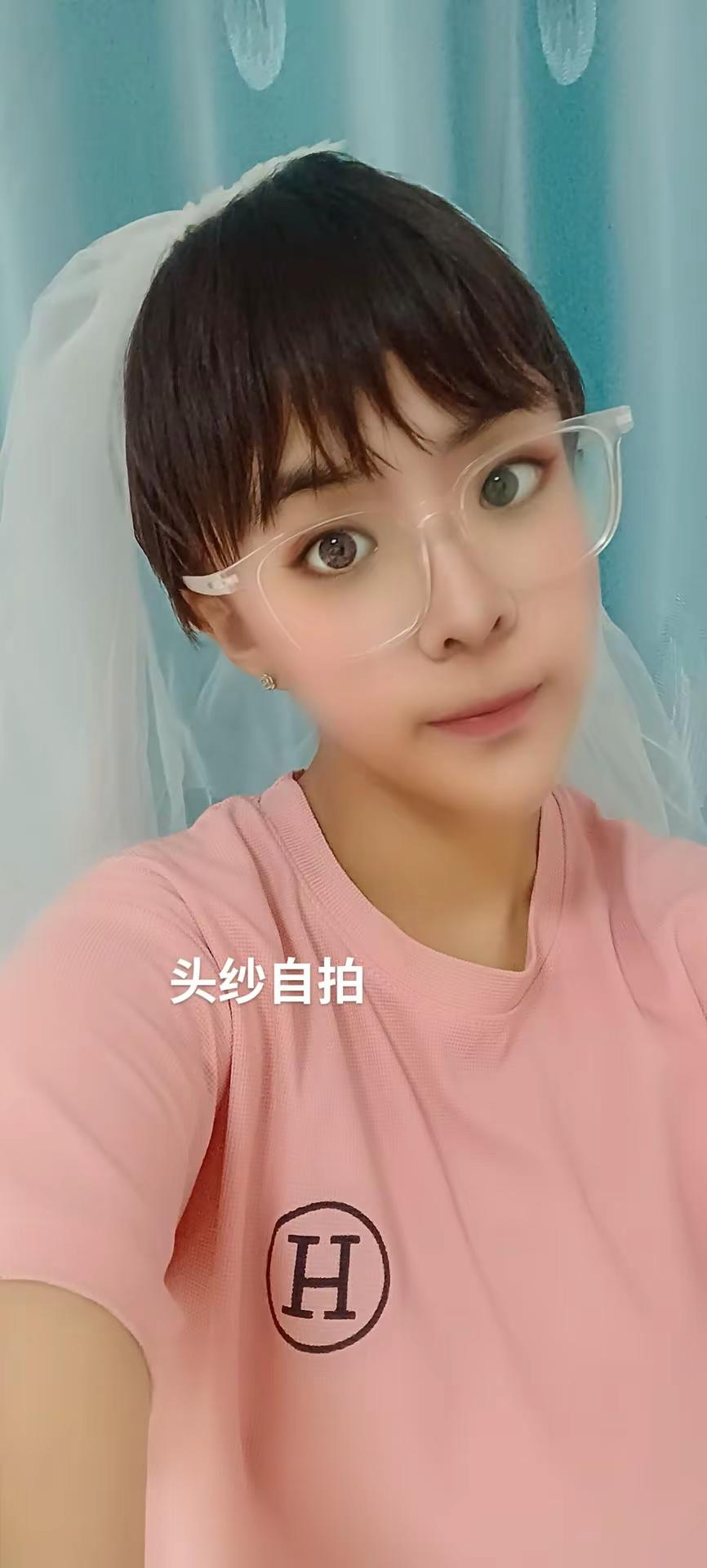 更新一组老照片吹吹风曹格